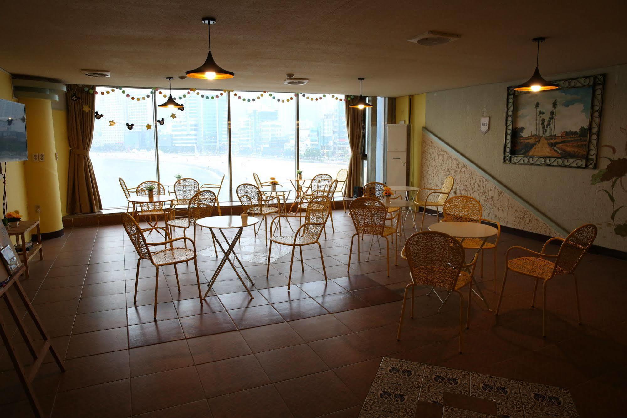 Yes Guesthouse Μπουσάν Εξωτερικό φωτογραφία